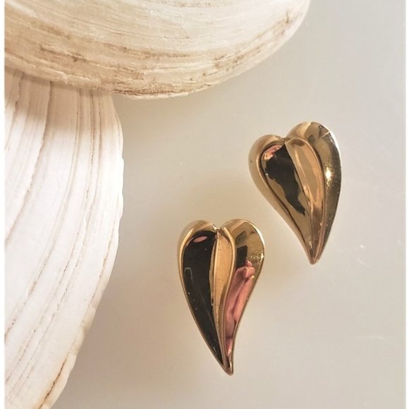 Vintage Gold Heart Leaf Earrings - Picture 7 of 10